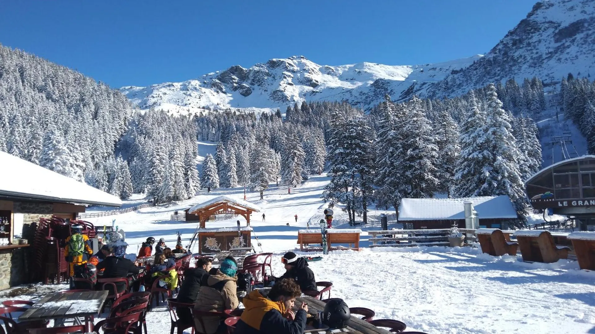 Le Chalet Theys France